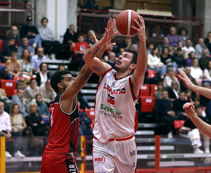 Serie B Nazionale: super Legnano contro Piacenza