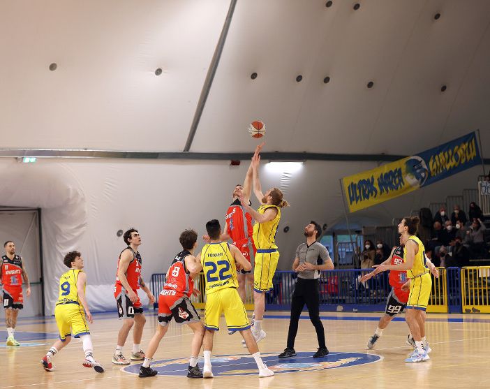 Serie B: Piombino fa lo sgambetto ai Knights. Sconfitta che brucia