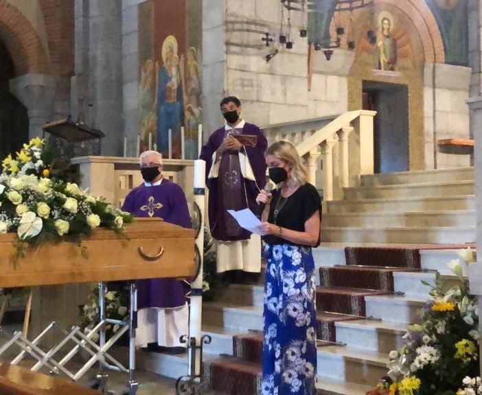 L'addio a mister Vincenzo Crespi: «Non sei stato un panchinaro, ma un attaccante»
