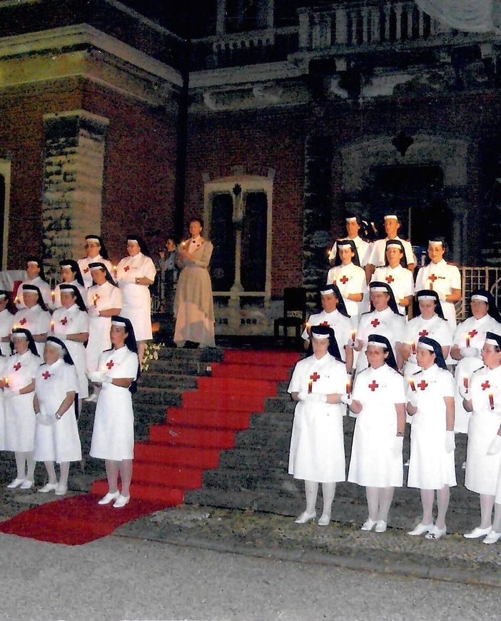 Busto, sabato la cerimonia della “lampada” per le Crocerossine neodiplomate