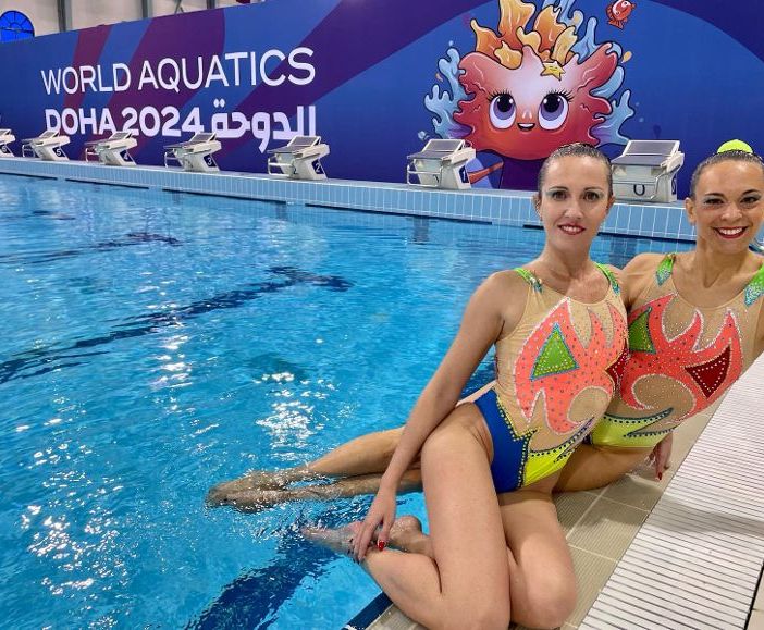 FOTO - La mamma sincro Michela e la figlia Alessia: un cordone ombelicale che le fa volare ai mondiali di Doha