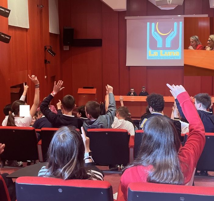 VIDEO. Donacibo, la lezione dei ragazzi: «È bello aiutare chi è in difficoltà»