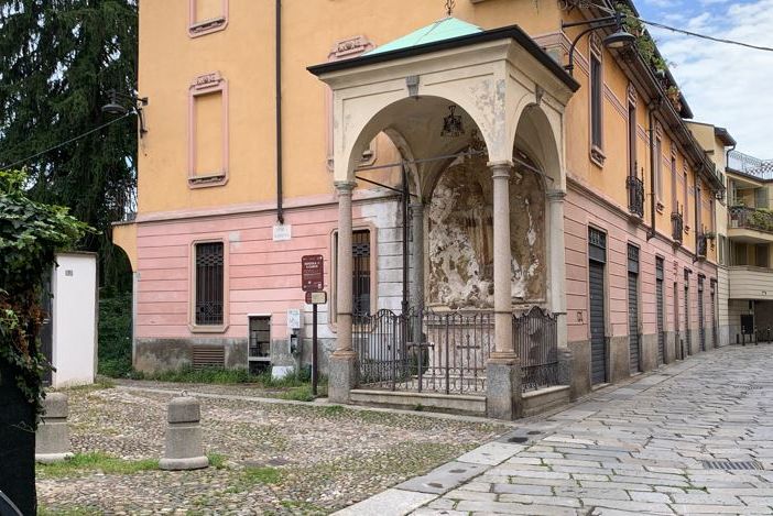L’appello a tutti i “Carli” di Busto Arsizio per salvare la statua del Borromeo
