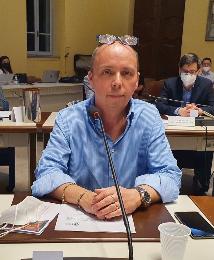 Emanuele Fiore è ufficialmente un consigliere comunale di Busto