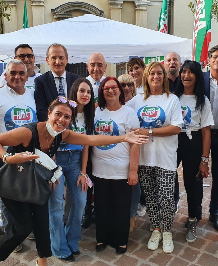 Galliani a Busto: «Grande entusiasmo in Forza Italia. Noi rappresentiamo il centro della coalizione»