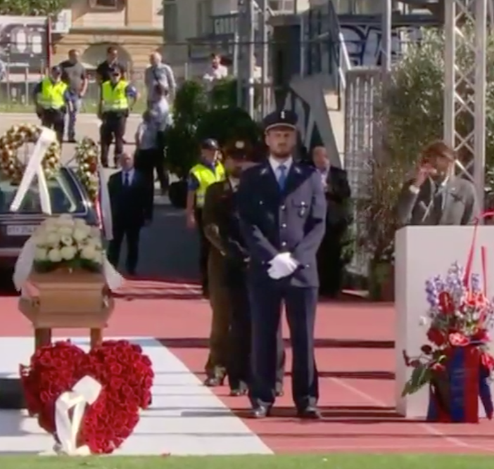 Lo stadio accoglie l'addio al sindaco Borradori (immagini dalla diretta di Teleticino)