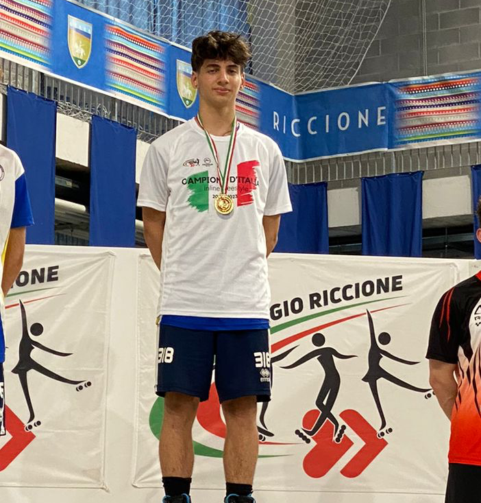 Gioele Zuliani, 16 anni, il pattinaggio free style nel sangue. E campione italiano