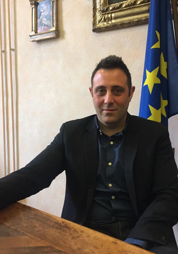 Il sindaco di Castano Primo, Giuseppe Pignatiello