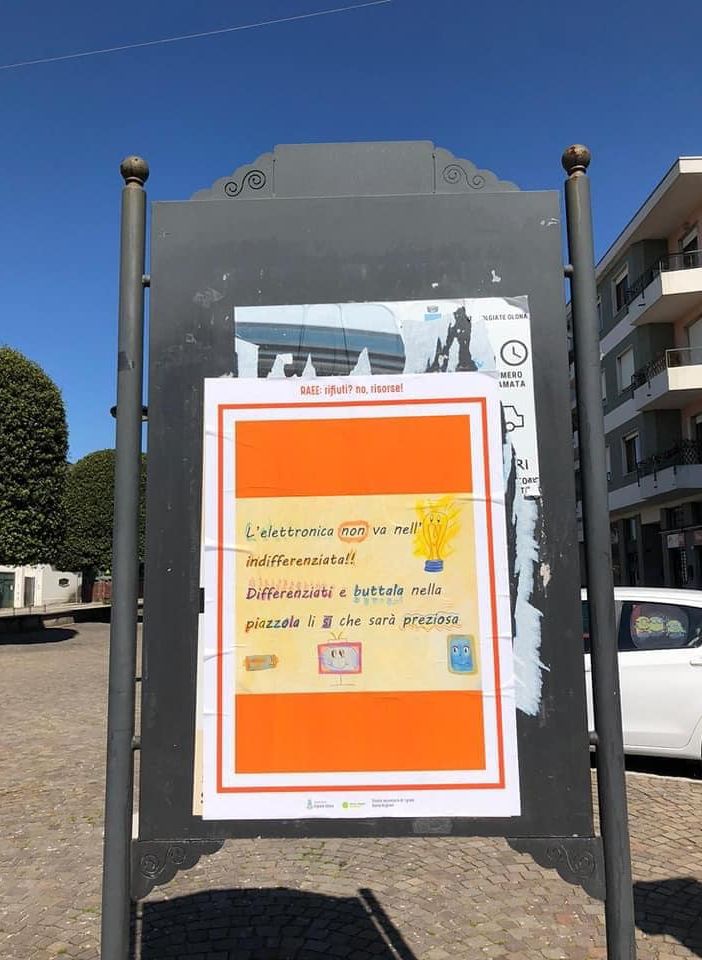Gli studenti delle medie di Olgiate mandano gli adulti a scuola di riciclaggio