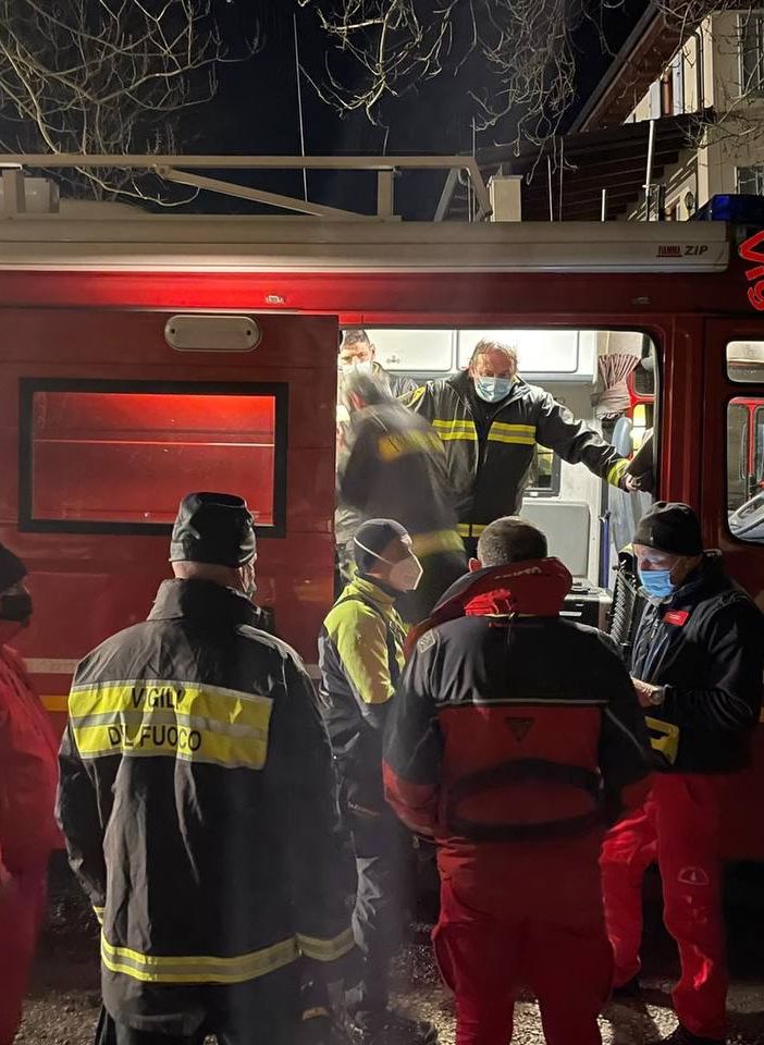 Donna scompare da Lonate Pozzolo, ricerche in corso con cinofili e sommozzatori