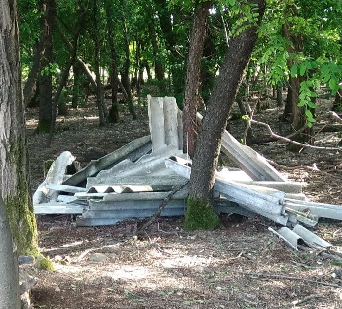 L'amianto rinvenuto ieri al Parco Altomilanese