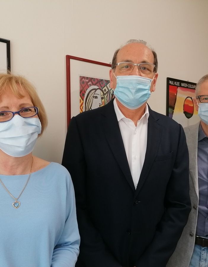 Il dottor Mauro Zaffaroni, al centro, con gli psicologi Lorena Pippolo e Marco Roscio