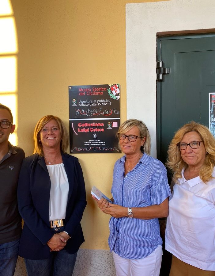 Gli assessori, il presidente del consiglio comunale, Mariagrazia Celora.