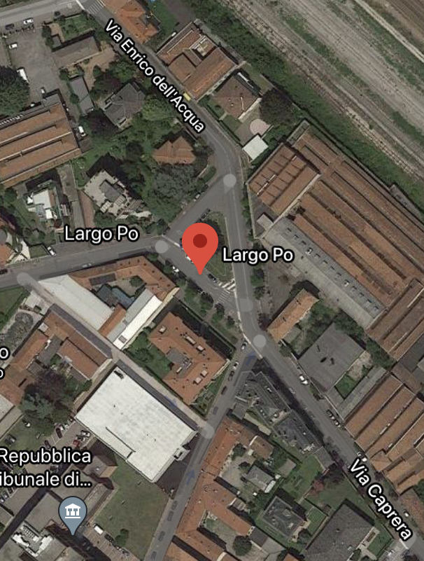 Largo Po, da via Caprera a via Dell'Acqua, in effetti segue il disegno della &quot;variante Ascari&quot; del circuito di Monza