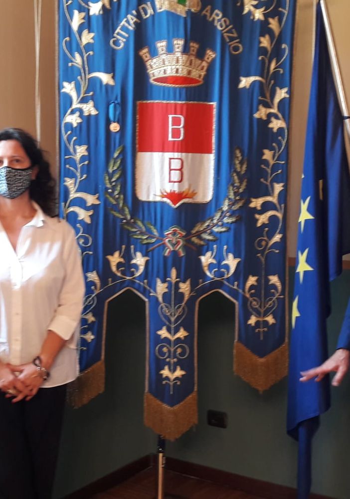 L'assessore e vicesindaco, Manuela Maffioli, con il presidente Ascom, Rudy Collini