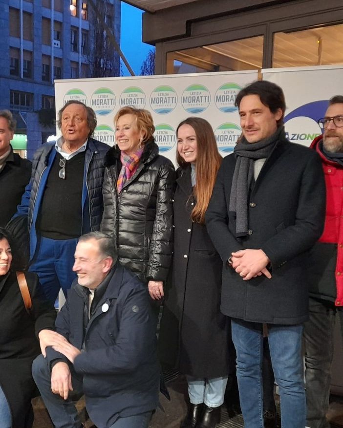 Letizia Moratti a Busto, fra candidati, esponenti politici e sostenitori