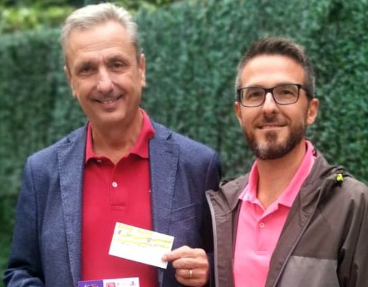 Il sindaco, Pietro Ottaviani, e Alan Menesatti (Vivi Cassano) - Foto dalla pagina Fb di Vivi Cassano Il sindaco, Pietro Ottaviani, e Alan Menesatti (Vivi Cassano) - Foto dalla pagina Fb di Vivi Cassano
