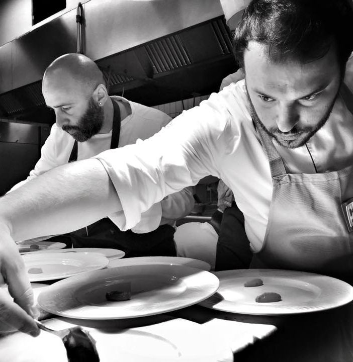 La preoccupazione di chef Alberto Buratti: «Se la gente si abitua a stare in casa per noi sarà dura ripartire»
