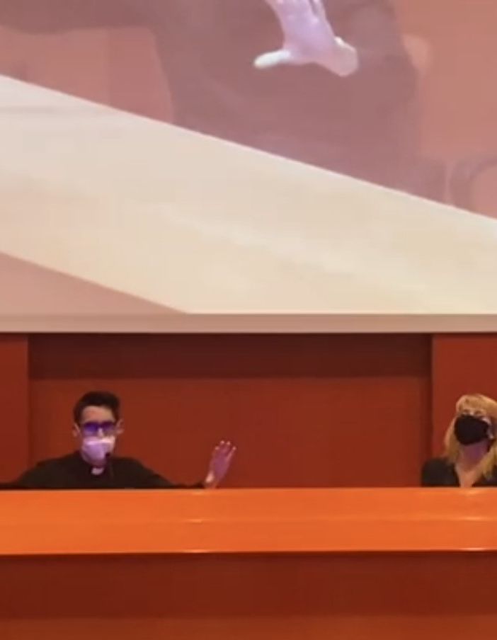 Don Alberto Ravagnani con Chiara Milani