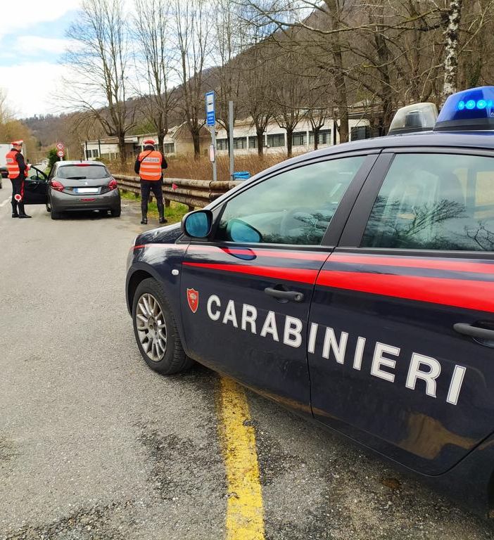 Marijuana in casa, percosse e minacce: nei guai consigliere comunale in Valcuvia