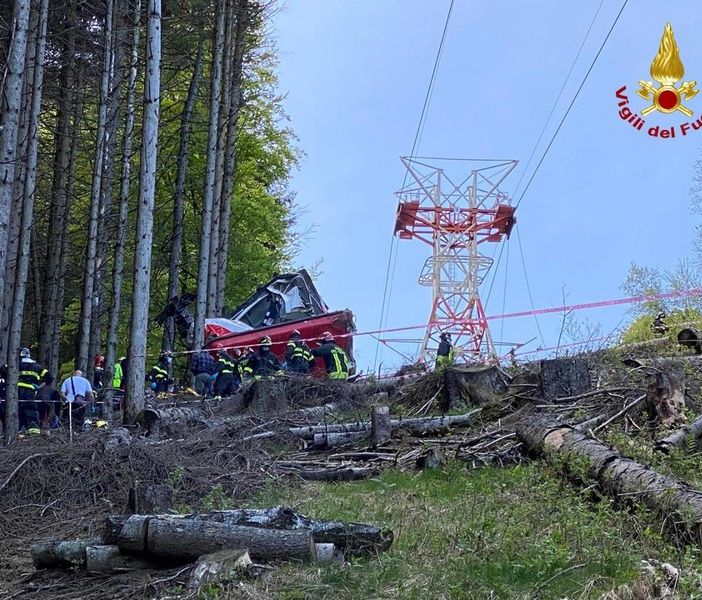 Tragedia sul Mottarone, il sindaco di Stresa: «Ho visto immagini terribili, siamo distrutti»