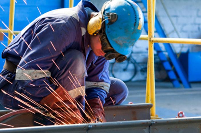 Il contratto dei metalmeccanici riguarda oltre 40mila lavoratori in provincia di Varese. Sotto un presidio