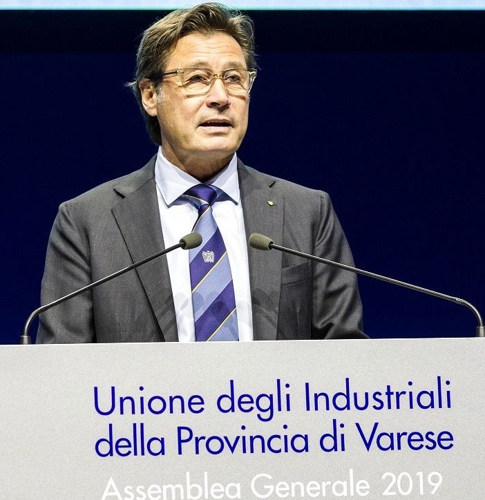 Le aziende della moda vogliono (e non possono) assumere 48.000 addetti