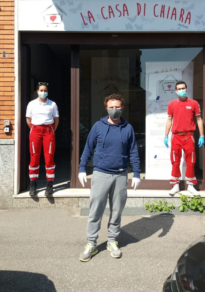 Dalla Casa di Chiara un dolce dono per Pediatria, medici e infermieri