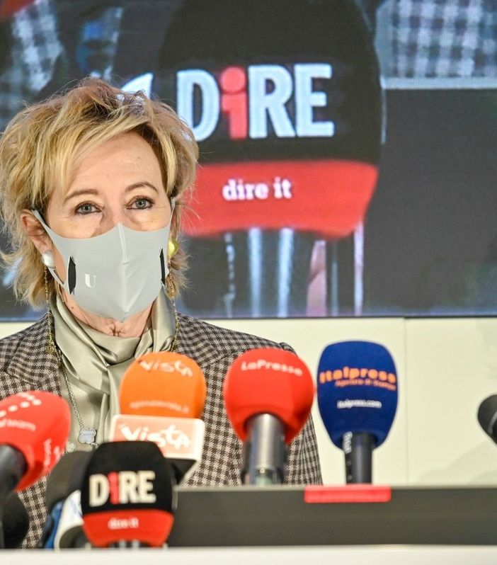 Coronavirus, la Regione: «In Lombardia variante inglese presente nel 64% dei casi»