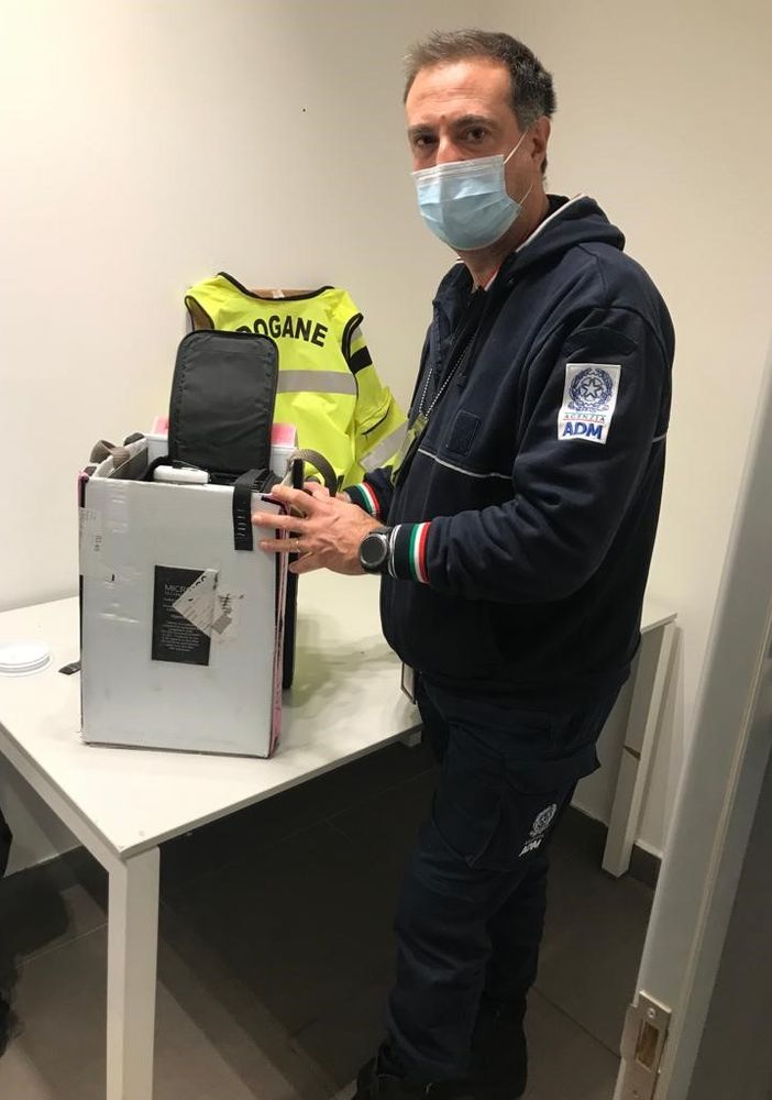 Il rinoceronte bianco è a forte rischio estinzione (foto da internet)