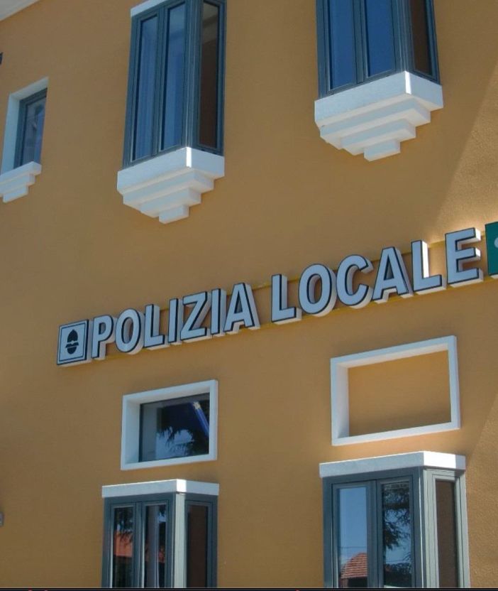 La Lega di Lonate: «Orgogliosa della Polizia locale, ma il Comune?»