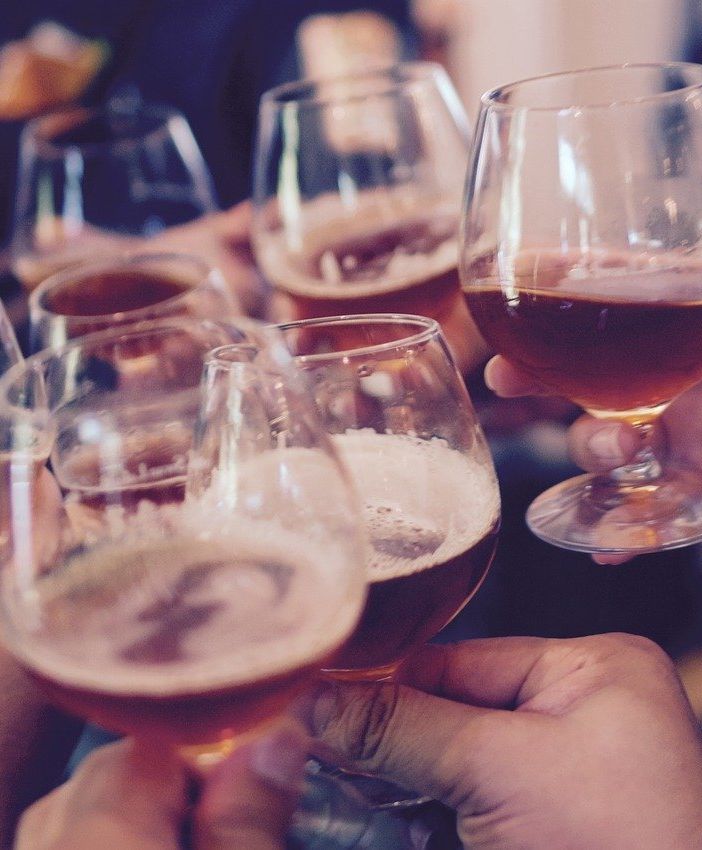 Le difficoltà dei pub di Busto. «Ospitalità e spensieratezza non arrivano col fattorino»