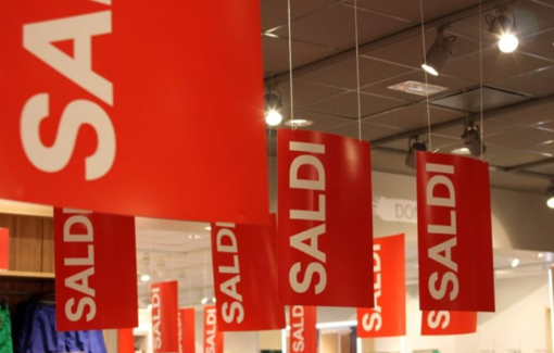 I saldi tra desideri e regole in tempo di Covid. Sei persone su dieci hanno voglia di spendere di più