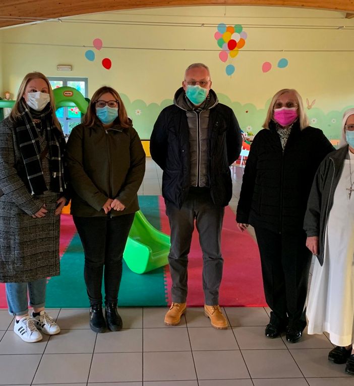 Vizzola, rinnovata la convenzione con la scuola Parravicino. «Risultato della buona politica»