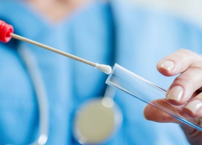 «Tamponi su chi arriva dalla Cina: bene l'ordinanza del ministro»