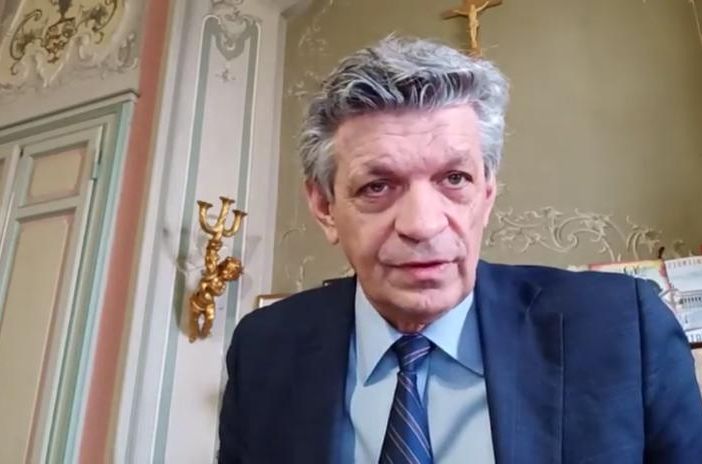 Stop alla pubblicità delle patatine. E il sindaco dà ragione al rettore