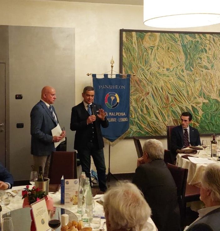 VIDEO. Gli arbitri ammoniscono: «È un clima tossico, dove inizia la violenza finisce lo sport»