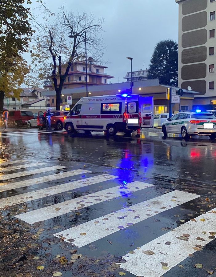 Uomo investito sulle strisce in viale Diaz