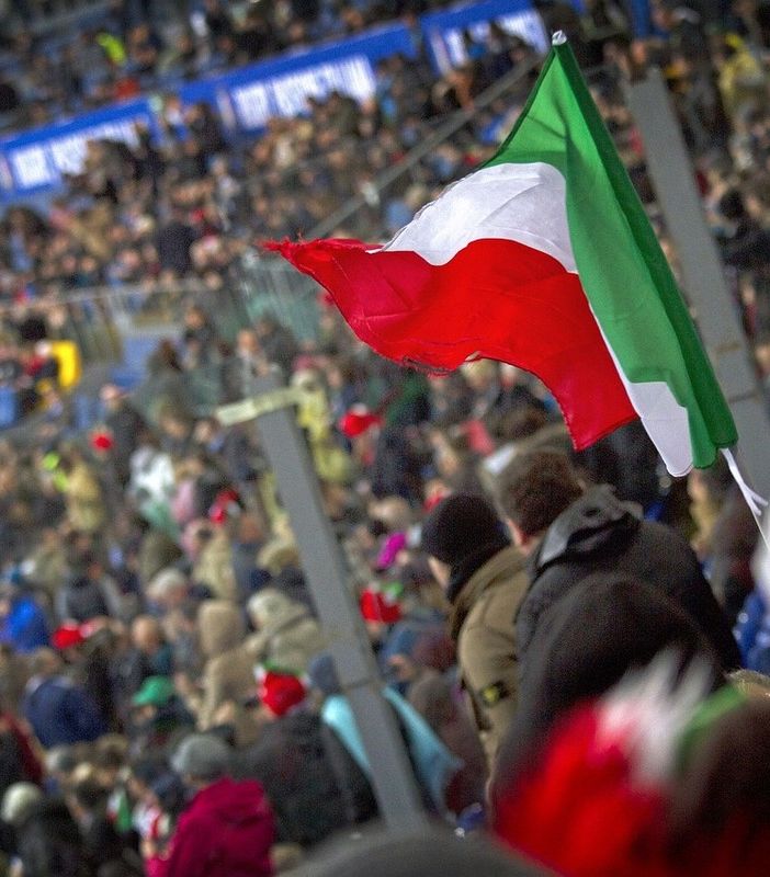 GLI APPUNTAMENTI: ecco un weekend che fa il pieno di feste, musica e tifo