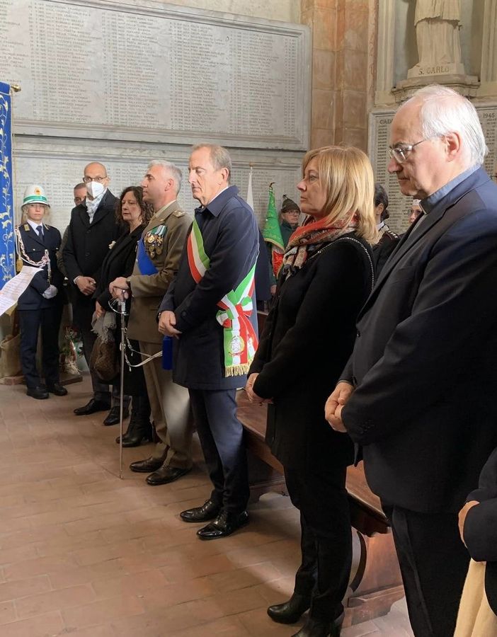 Giornata dell'unità nazionale e delle forze armate, intensa partecipazione a Busto