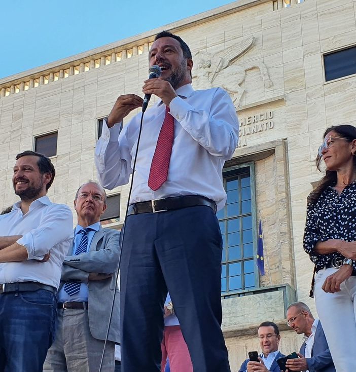 Salvini alla piazza di Varese: «Qui il cuore e il cervello della Lega»