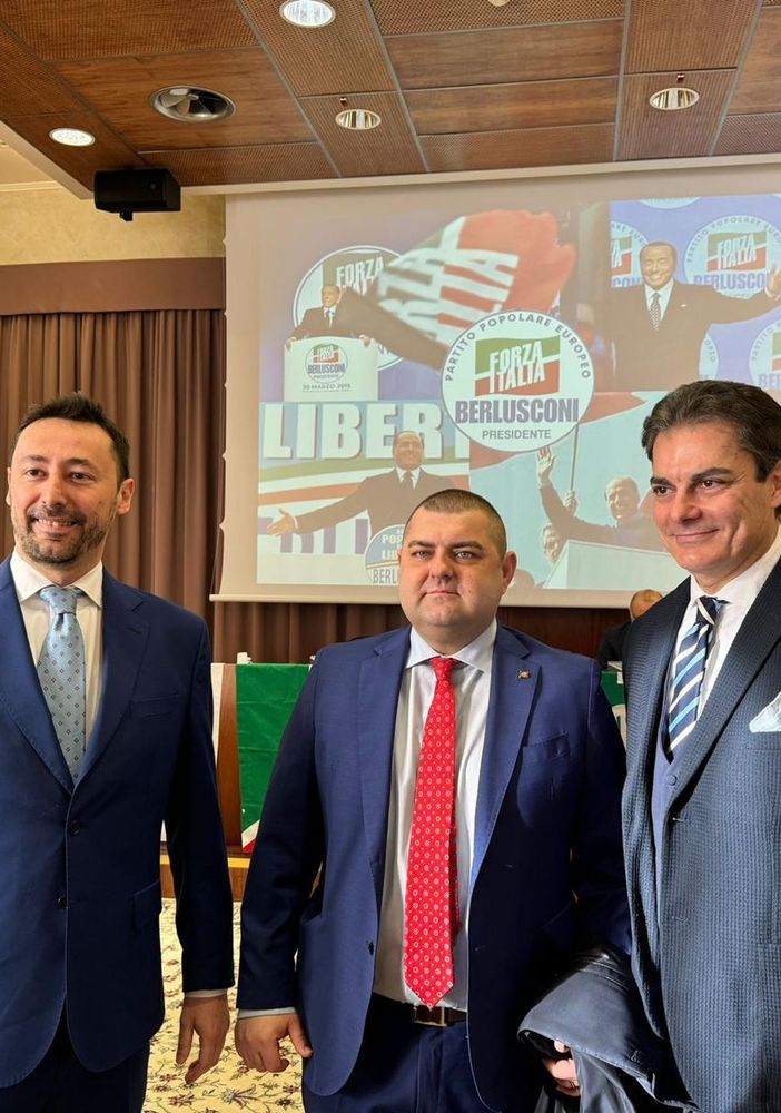 Da sinistra, il segretario provinciale Longhini, il coordinatore regionale Sorte e il vicecoordinatore regionale Taldone