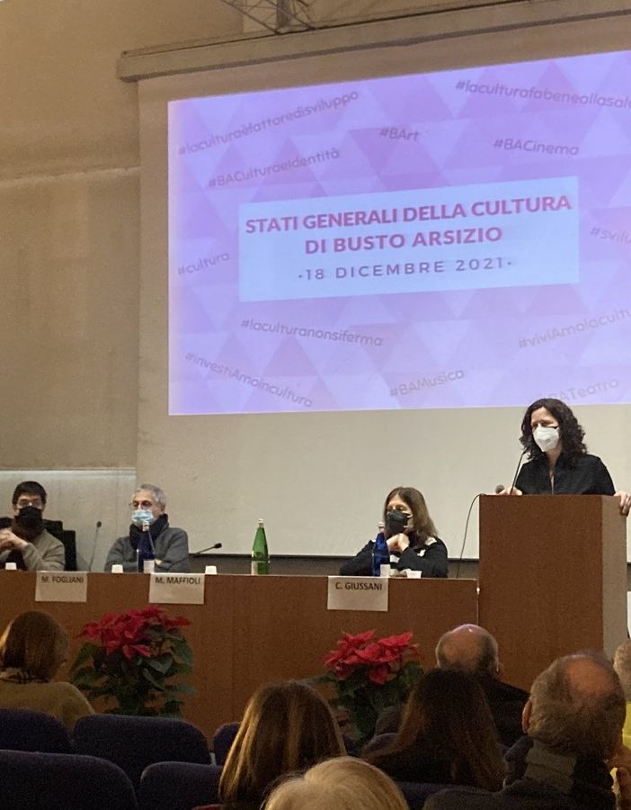 Manuela Maffioli apre i lavori: al suo fianco Giussani, Fogliani, Cositore