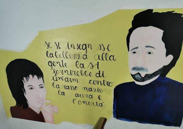 Murales su Peppino Impastato e Rita Atria a scuola per non dimenticare: «Ognuno deve fare il proprio dovere»