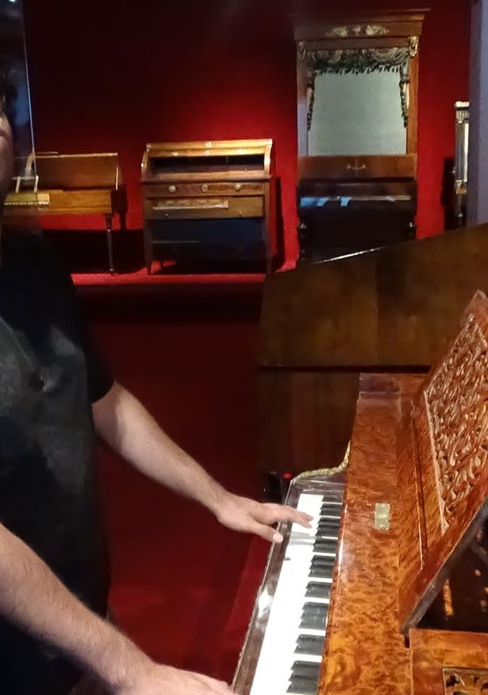 Manuel Pintau festeggia i suoi 18 anni con un concerto benefico tra musica e poesia