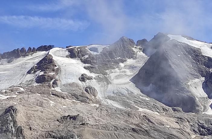 La foto scattata oggi alle 16.30 da Marco Tosi (il bustocco sotto in un'immagine del suo profilo )