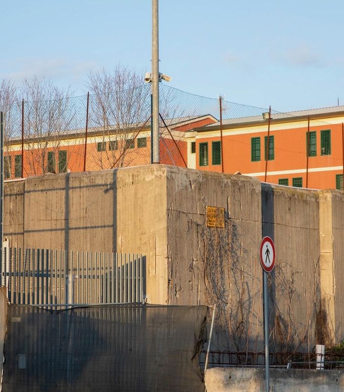 Due detenuti evasi dal Beccaria: hanno scavalcato le recinzioni e raggiunto la metro
