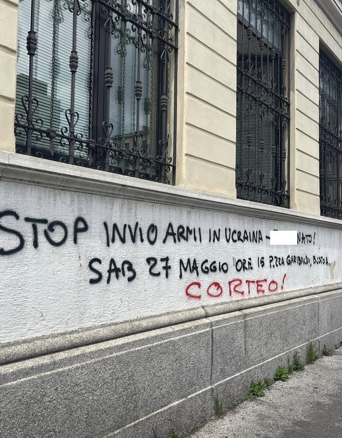 La foto postata dal sindaco di Busto