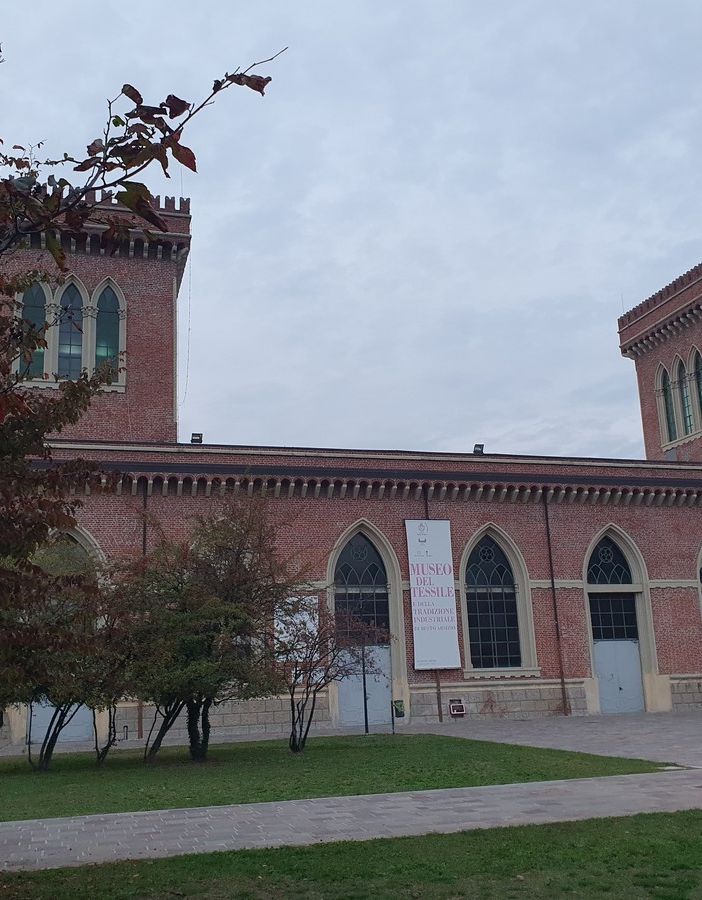 “ApritiModa”: il Museo del Tessile tra le tappe del saper fare italiano