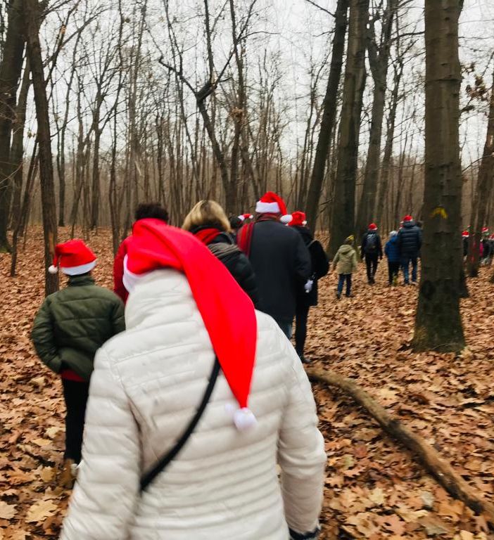Marnate: esploratori con Babbo Natale a spasso nel bosco